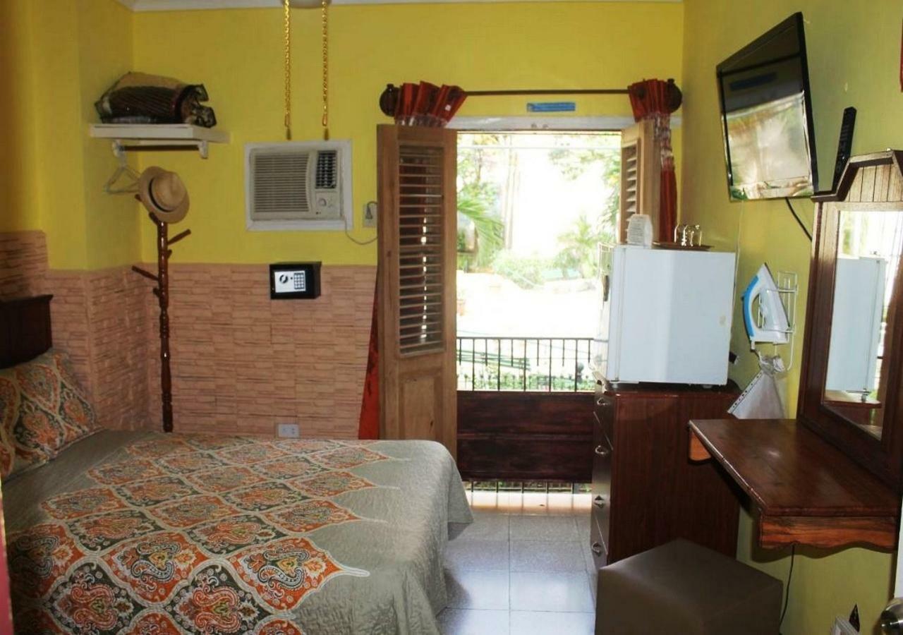 Hostal Yolanda Habana Vieja Хавана Екстериор снимка